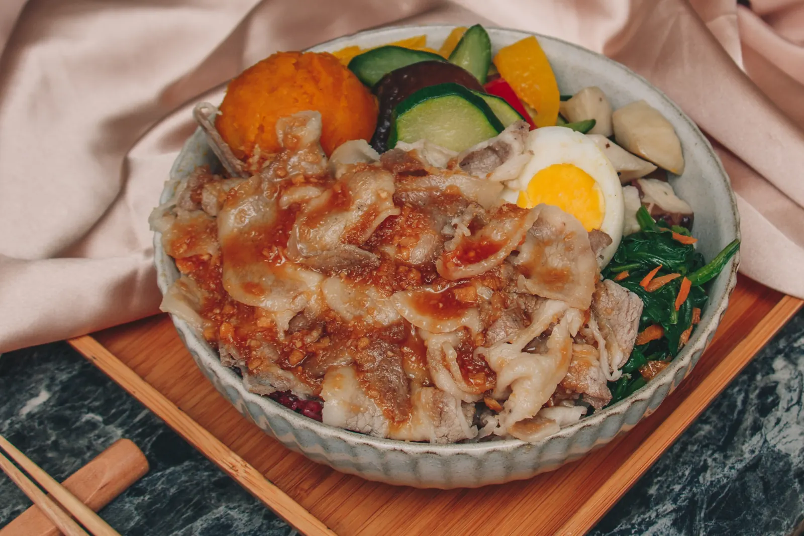 蒜泥白肉豬餐盒